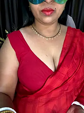 Snapshot of Anushka_21 chatting on 01-18-26, 06:12 Anushka 21 online show from 01-18-26, 06:12