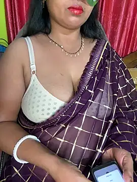 Snapshot of Anushka_21 chatting on 02-01-26, 07:45 Anushka 21 online show from 02-01-26, 07:45