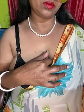 Snapshot of Anushka_21 chatting on 02-13-26, 07:21 Anushka 21 online show from 02-13-26, 07:21