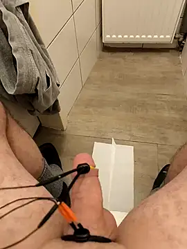 Norbi0803 online show from 01-02-25, 07:40