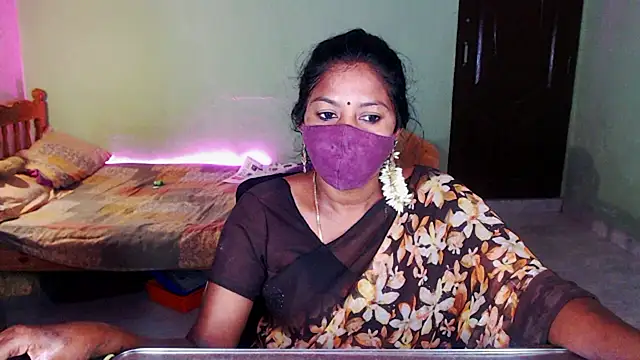 Snapshot of Novapol chatting on 05-15-26, 12:56 Novapol online show from 05-15-26, 12:56