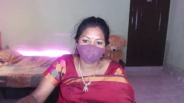 Snapshot of Novapol chatting on 05-21-26, 01:40 Novapol online show from 05-21-26, 01:40