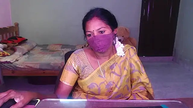 Snapshot of Novapol chatting on 05-31-26, 06:10 Novapol online show from 05-31-26, 06:10