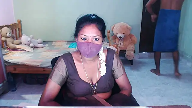 Snapshot of Novapol chatting on 06-13-26, 02:15 Novapol online show from 06-13-26, 02:15