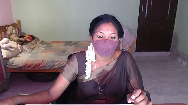 Snapshot of Novapol chatting on 06-14-26, 05:53 Novapol online show from 06-14-26, 05:53