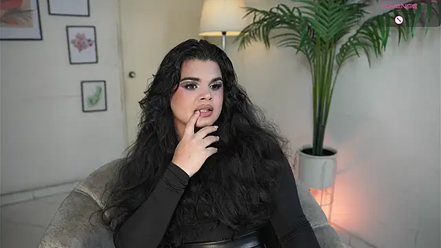 artechloe online show from 09-17-25, 10:11