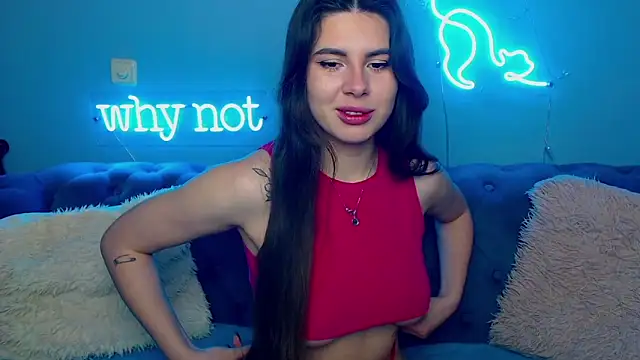 Snapshot of ViollinaLove chatting on 02-15-26, 05:37 ViollinaLove online show from 02-15-26, 05:37