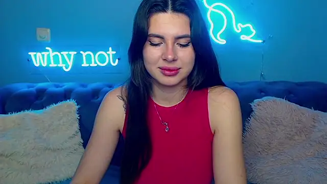 Snapshot of ViollinaLove chatting on 02-15-26, 07:51 ViollinaLove online show from 02-15-26, 07:51