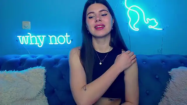 Snapshot of ViollinaLove chatting on 02-23-26, 05:49 ViollinaLove online show from 02-23-26, 05:49