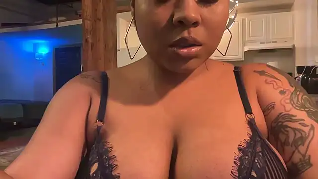 Snapshot of MeleiMarvelous chatting on 07-30-26, 05:39 MeleiMarvelous online show from 07-30-26, 05:39