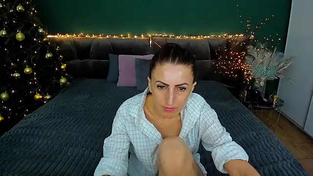 Snapshot of Rebecca_Diamond chatting on 01-21-25, 03:32 Rebecca Diamond online show from 01-21-25, 03:32