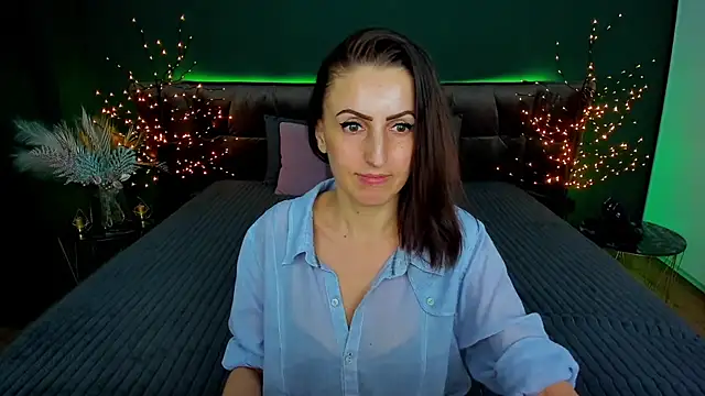 Snapshot of Rebecca_Diamond chatting on 02-04-25, 12:22 Rebecca Diamond online show from 02-04-25, 12:22