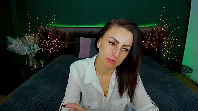 Snapshot of Rebecca_Diamond chatting on 02-17-25, 12:38 Rebecca Diamond online show from 02-17-25, 12:38