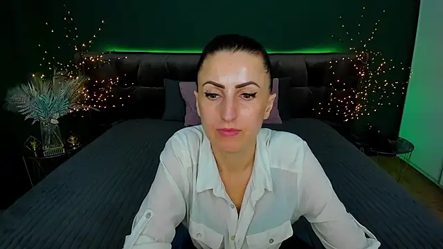 Snapshot of Rebecca_Diamond chatting on 03-14-25, 12:29 Rebecca Diamond online show from 03-14-25, 12:29