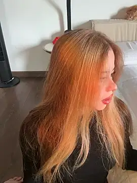 curchez  online show from 02-10-26, 06:45