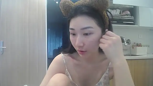 Asiagirll online show from 05-19-26, 01:56