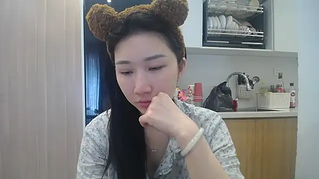 Snapshot of Asiagirll chatting on 07-07-26, 03:31 Asiagirll online show from 07-07-26, 03:31