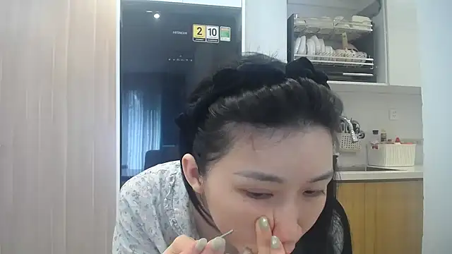 Snapshot of Asiagirll chatting on 07-20-26, 04:38 Asiagirll online show from 07-20-26, 04:38