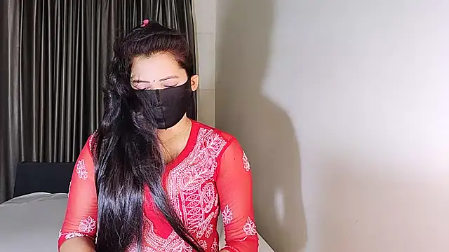 YourLovelyQueen online show from 03-20-25, 05:15
