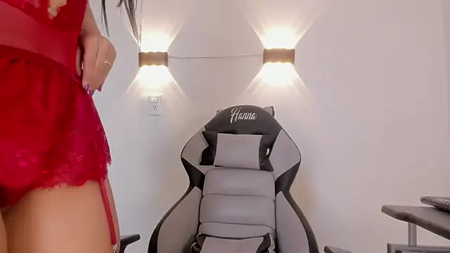 Hanna Risso online show from 03-09-26, 05:50