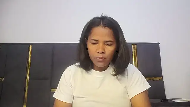 Snapshot of aleixane chatting on 05-10-26, 01:49 aleixane online show from 05-10-26, 01:49