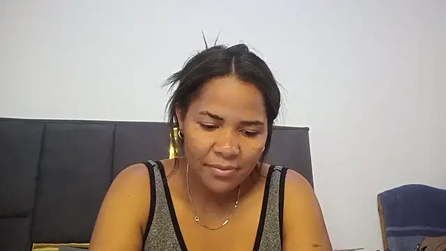 Snapshot of aleixane chatting on 05-11-26, 12:11 aleixane online show from 05-11-26, 12:11