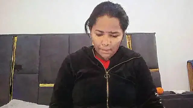 Snapshot of aleixane chatting on 06-13-26, 05:38 aleixane online show from 06-13-26, 05:38