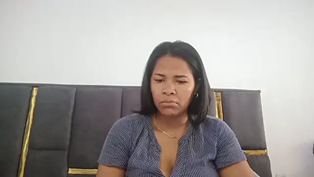Snapshot of aleixane chatting on 06-27-26, 04:17 aleixane online show from 06-27-26, 04:17