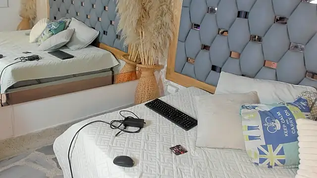 elena mature online show from 03-29-26, 02:06