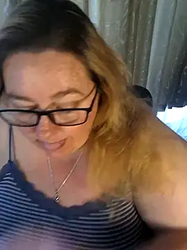 Iceprincess2bad4u online show from 04-12-26, 05:23