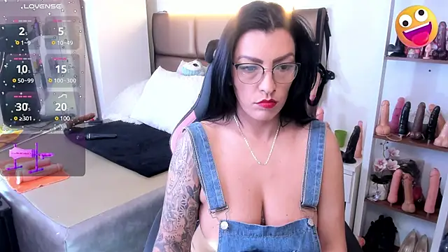 Snapshot of janette_rider chatting on 02-11-25, 03:08 janette rider online show from 02-11-25, 03:08