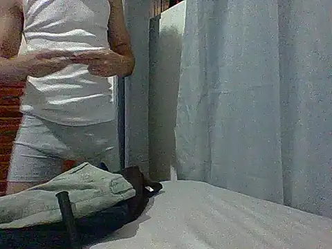 Snapshot of Rosecock69 chatting on 05-03-26, 05:24 Rosecock69 online show from 05-03-26, 05:24