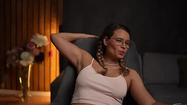 BrandyWhite online show from 10-23-25, 04:34