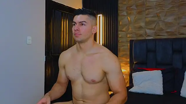 FelipeAndMarcello3 online show from 02-14-25, 07:33