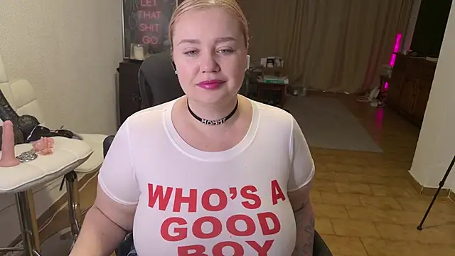 Snapshot of MargotGrey chatting on 01-19-26, 08:29 MargotGrey online show from 01-19-26, 08:29