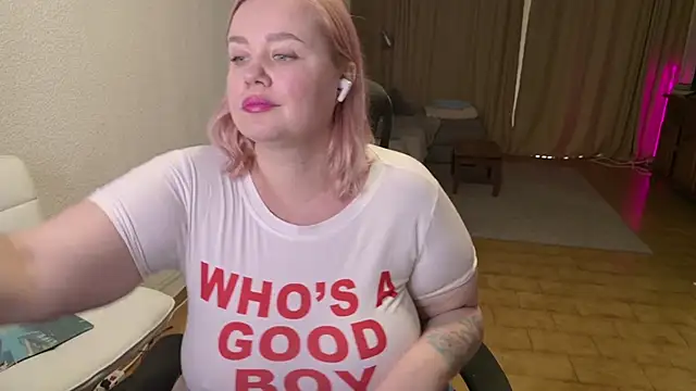 Snapshot of MargotGrey chatting on 02-04-26, 01:06 MargotGrey online show from 02-04-26, 01:06