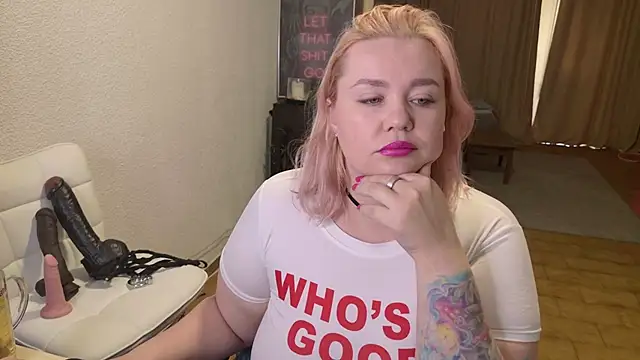 Snapshot of MargotGrey chatting on 02-05-26, 11:04 MargotGrey online show from 02-05-26, 11:04