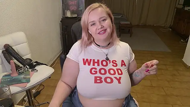 Snapshot of MargotGrey chatting on 02-25-26, 03:10 MargotGrey online show from 02-25-26, 03:10