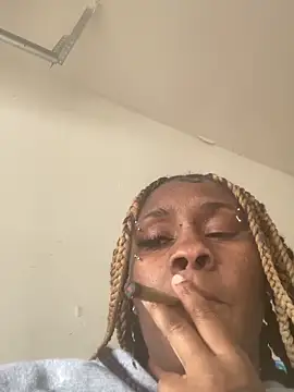 Foreignthababyy online show from 12-03-25, 03:43