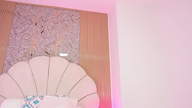 mssburbuja online show from 11-01-25, 03:08