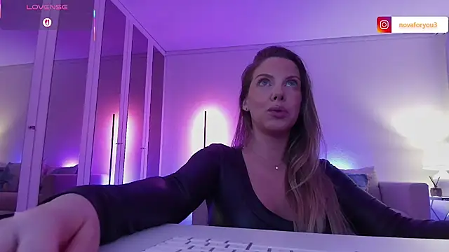 novaforyou1 online show from 10-29-25, 09:05