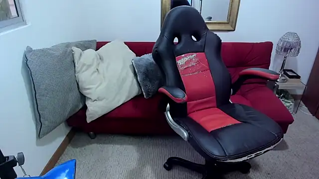 NicolettColin online show from 03-18-25, 10:37