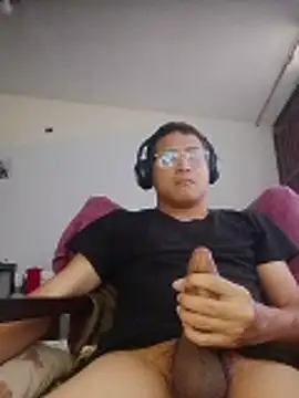 Mghty-cockl88 online show from 02-19-26, 03:41