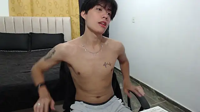 Snapshot of Elio-cam chatting on 02-03-25, 08:35 Elio-cam online show from 02-03-25, 08:35