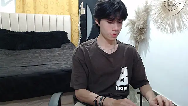 Elio-cam online show from 05-27-26, 02:30