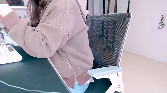 Shyn   online show from 02-20-25, 09:33