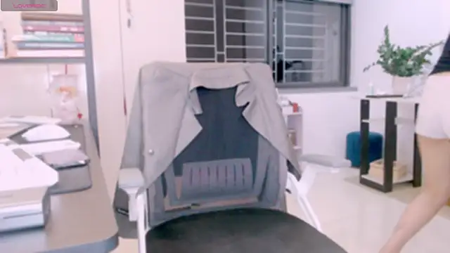 Shyn   online show from 09-24-25, 01:47