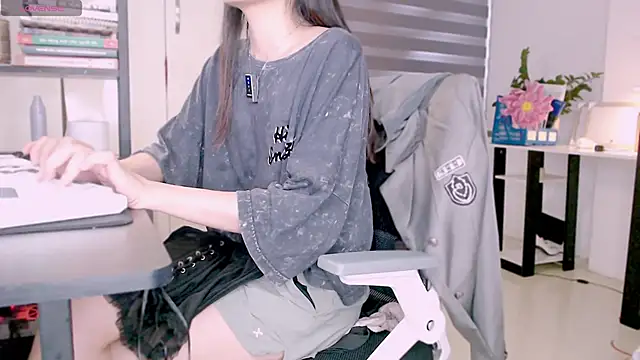 Shyn   online show from 11-08-25, 08:03