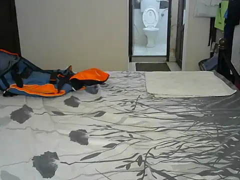 Snapshot of Slim_India chatting on 02-04-26, 04:07 Slim India online show from 02-04-26, 04:07