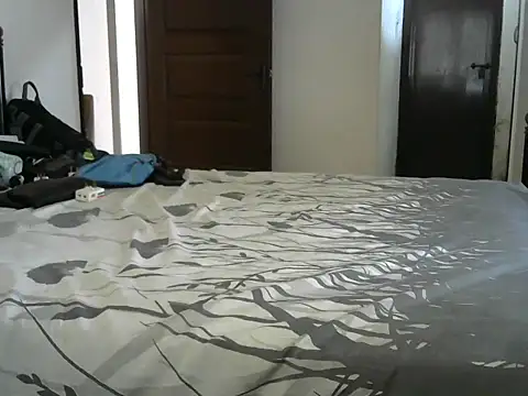 Snapshot of Slim_India chatting on 02-17-26, 02:41 Slim India online show from 02-17-26, 02:41